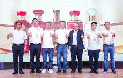 6億小目標！“國臺·年份之臺”新品發布會在國臺舉行